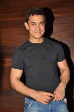 Aamir Khan at Bombay Talkies spl screening in Mumbai on 29th April 2013 (13).JPG